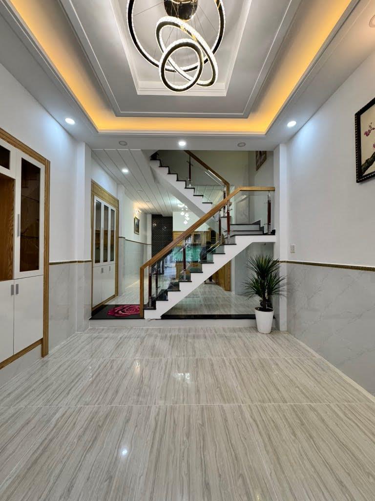 Bán nhà Gò Vấp, hẻm xe hơi Lê Đức Thọ, gần chợ Xóm Mới, 56M² x4 tầng, 5Pn, hơn 6 tỷ - Ảnh 2